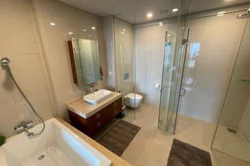 Puteri Cove Residences