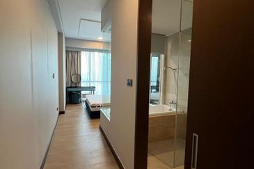 Puteri Cove Residences