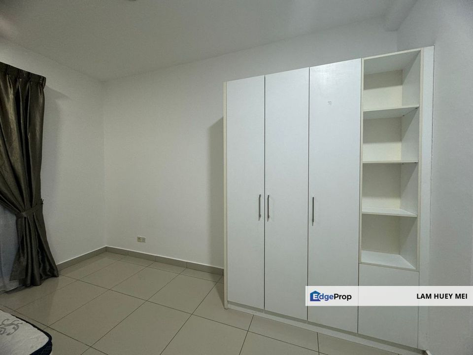 Twin Galaxy, Johor, Johor Bahru