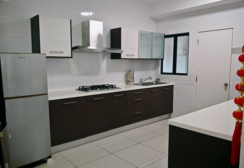 Ujana Executive Apartment