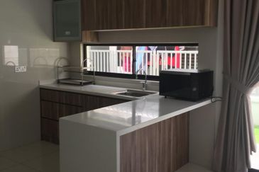 The Canal Garden South, Horizon Hills