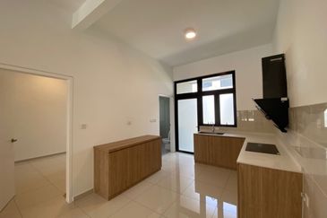 Sunway Citrine Lakehomes