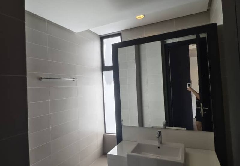 Avira Garden Terraces @ Medini