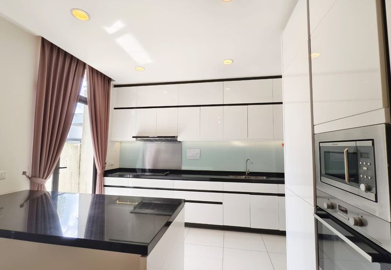 Avira Garden Terraces @ Medini