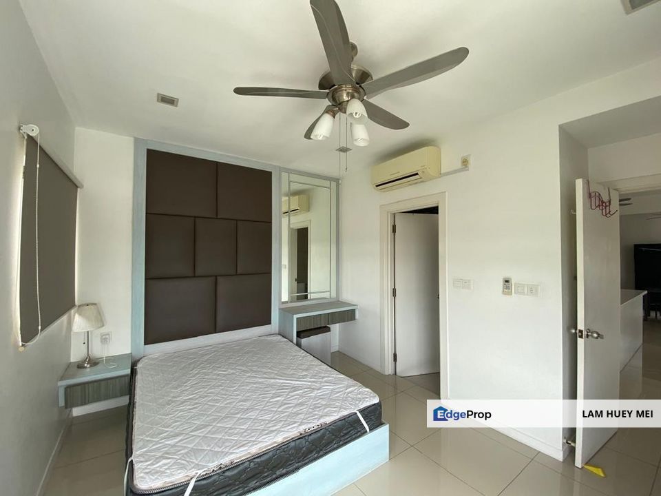 Ujana Executive Apartment, Johor, East Ledang