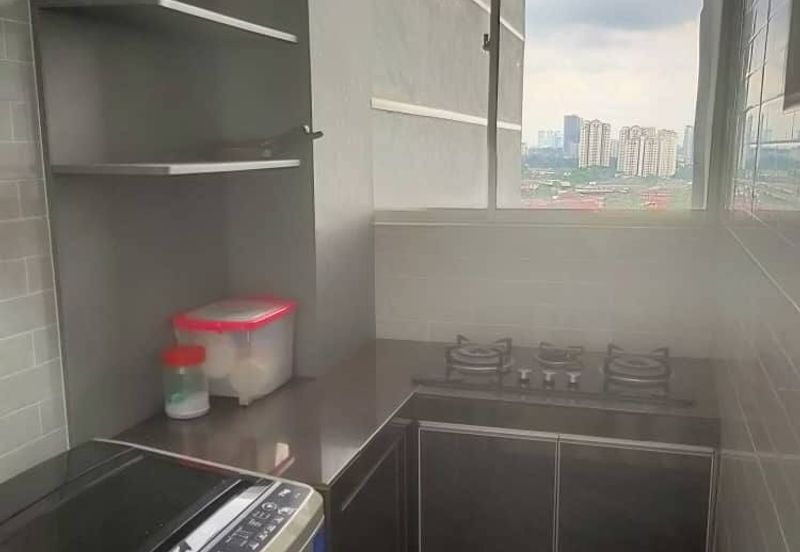 Zeta DeSkye Residence