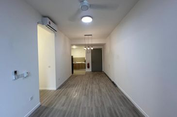 Sanderling @ Lakefront Cyberjaya