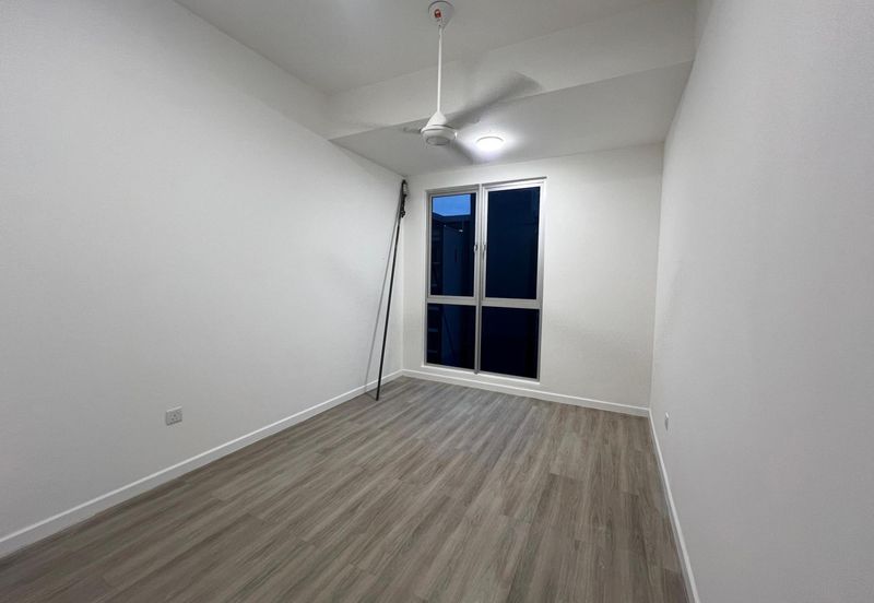 Sanderling @ Lakefront Cyberjaya