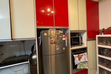 2 storey end lot-Jalan TK2/7 Taman Kinrara