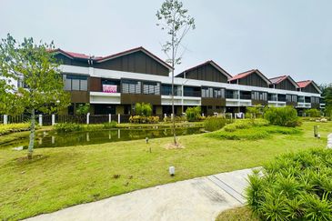 Setia Warisan Tropika