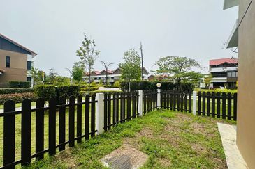 Setia Warisan Tropika