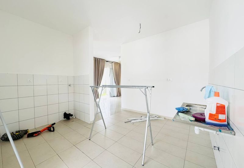 Setia Warisan Tropika