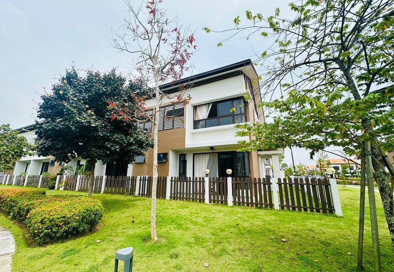 Setia Warisan Tropika