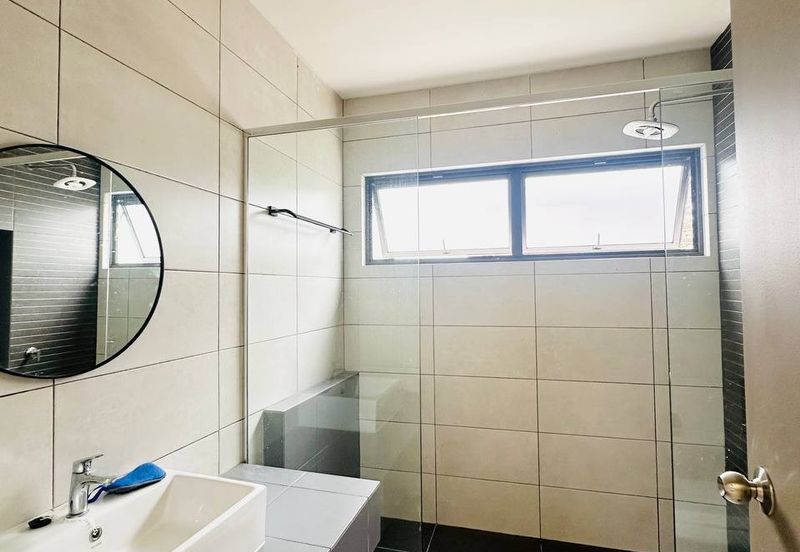 Setia Warisan Tropika