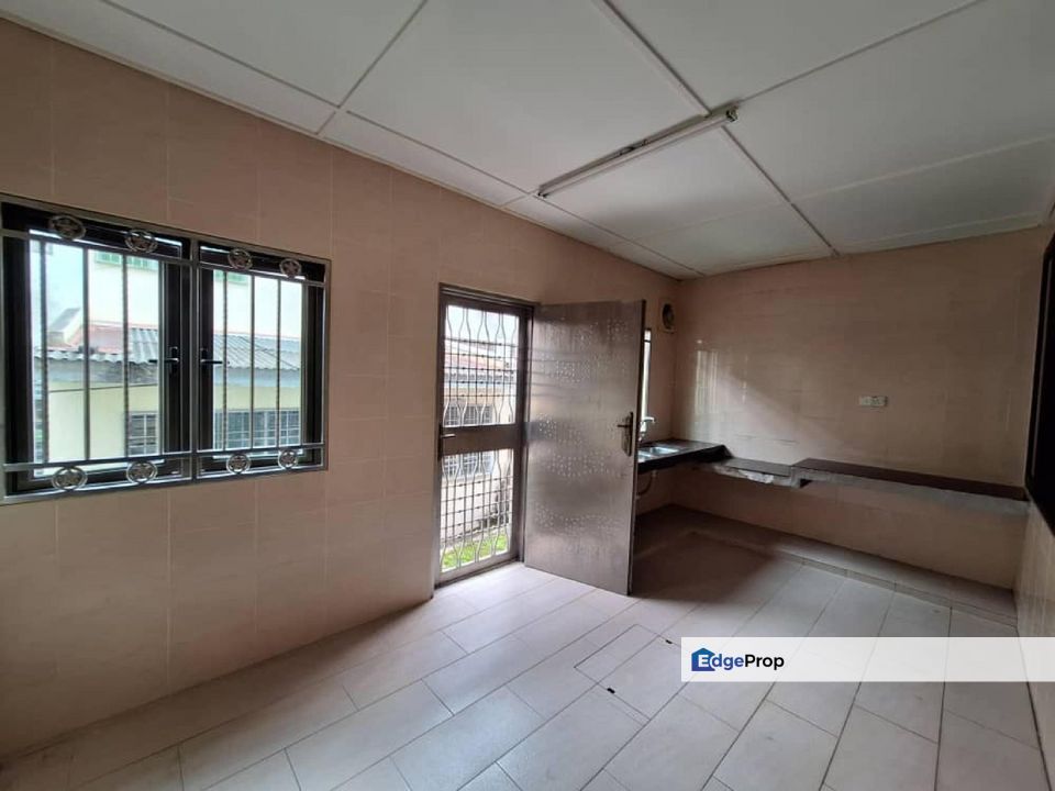 Double storey terrace taman saujana, Selangor, Puchong South
