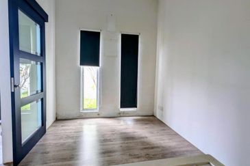 Condominium the sanderson 