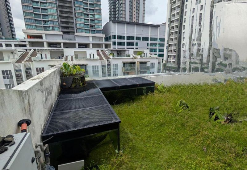 Condominium the sanderson 