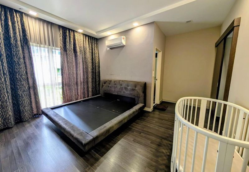 Condominium the sanderson 