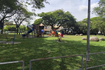 Seksyen 4, Kota Damansara