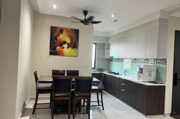 Aura Residence @ Precint 8