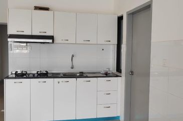 Avia Plus Apartment, Bandar Country Homes