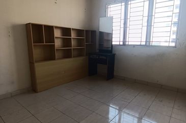 Residensi Laguna Biru 2