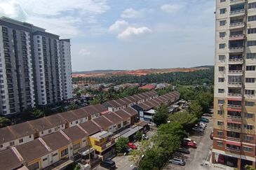 Residensi Laguna Biru 2