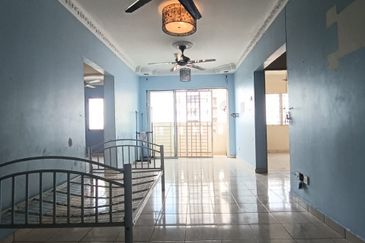 Residensi Laguna Biru 2