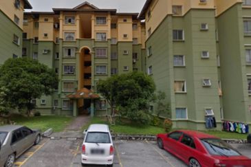 Astana Alam Apartment