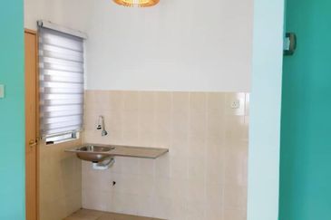 Residensi Warnasari 3