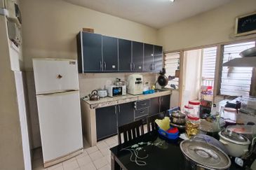 Selangor Bandar Sunway High Rental Suriamas Condominium
