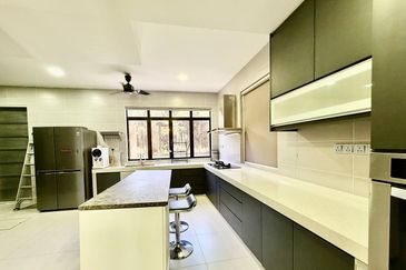 Cyberjaya Double Storey Superlink Terrace Ceria Residence
