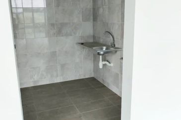 Cyberjay Office Unit @ Kenwingston Square Garden Business Centre