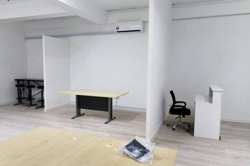 Cyberjay Office Unit @ Kenwingston Square Garden Business Centre