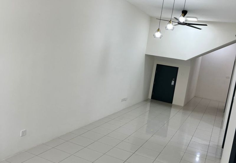 Townhouse (Lower Unit), Kita Mesra @ Cybersouth near PICC