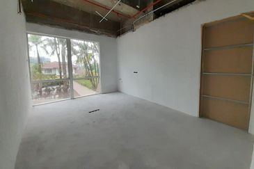 GROUND FLOOR Retail Shop Office Spa Wellness IOI Square Putrajaya for rent