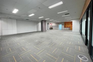 RENOVATED Grade A MSC Status Office PFCC Puchong Financial Corporate Center Puchong for rent 