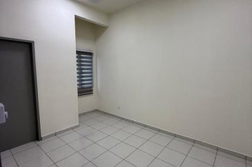 Sepang Taman Salak Perdana Double Storey Terrace Greenwoods Cendana