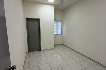 Sepang Taman Salak Perdana Double Storey Terrace Greenwoods Cendana