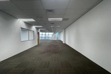CORNER MSC Status CyberCenter Office PFCC Puchong Financial Corporate Center Puchong for rent 