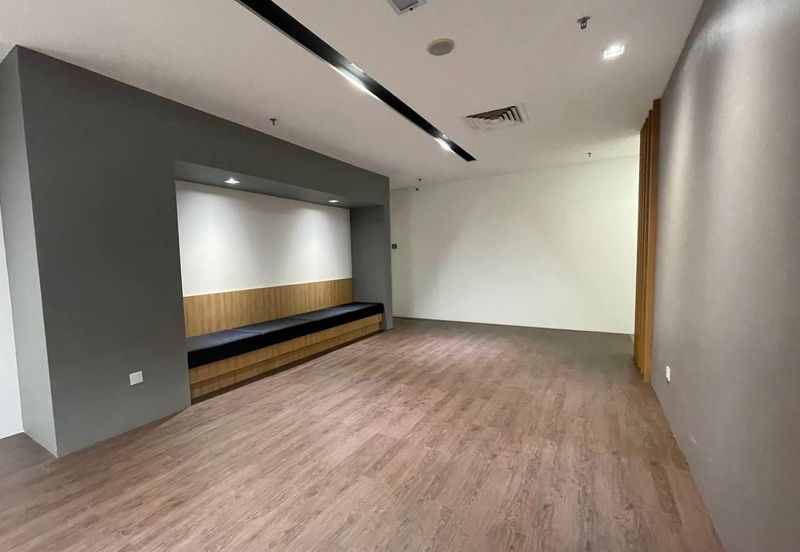 RENOVATED MSC Status CyberCenter Office PFCC Puchong Financial Corporate Center Puchong for rent 
