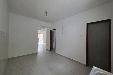 Double Storey Terrace End Lot Taman Salak Damai Kg Giching Sepang