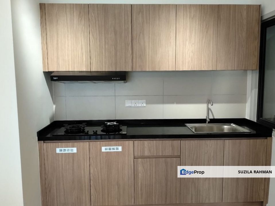 Dengkil Partially Furnished Casa Embun Cybersouth, Selangor, Sepang