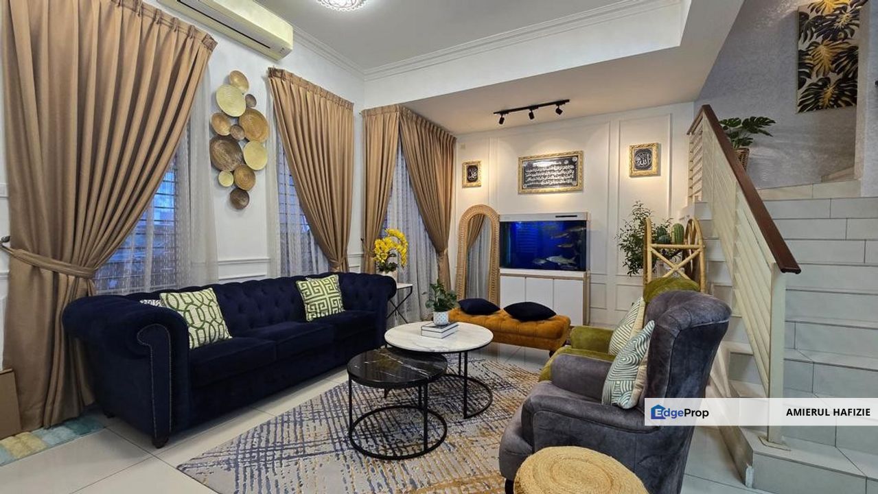 EXTENDED🔥 3 Storey Taman Subang Mas Subang Jaya - WELL RENOVATED😍, Selangor, Subang Jaya