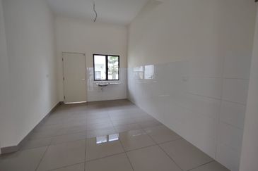 Monet Springtime @ Sunsuria City