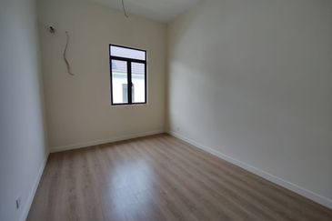 Monet Springtime @ Sunsuria City