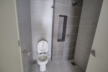 Monet Springtime @ Sunsuria City