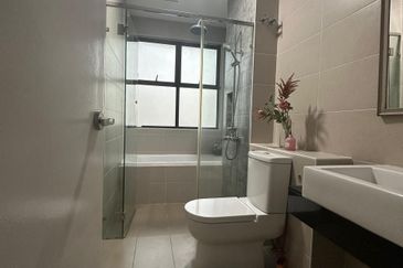 Isle of Kamares, Setia Eco Glades