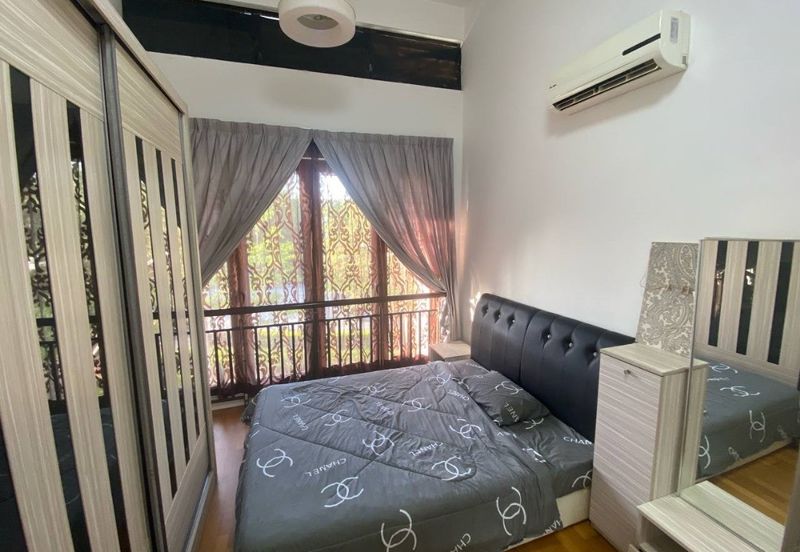 Mozart, Symphony Hills