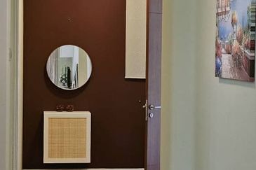 Summerglades, Perdana Lakeview West